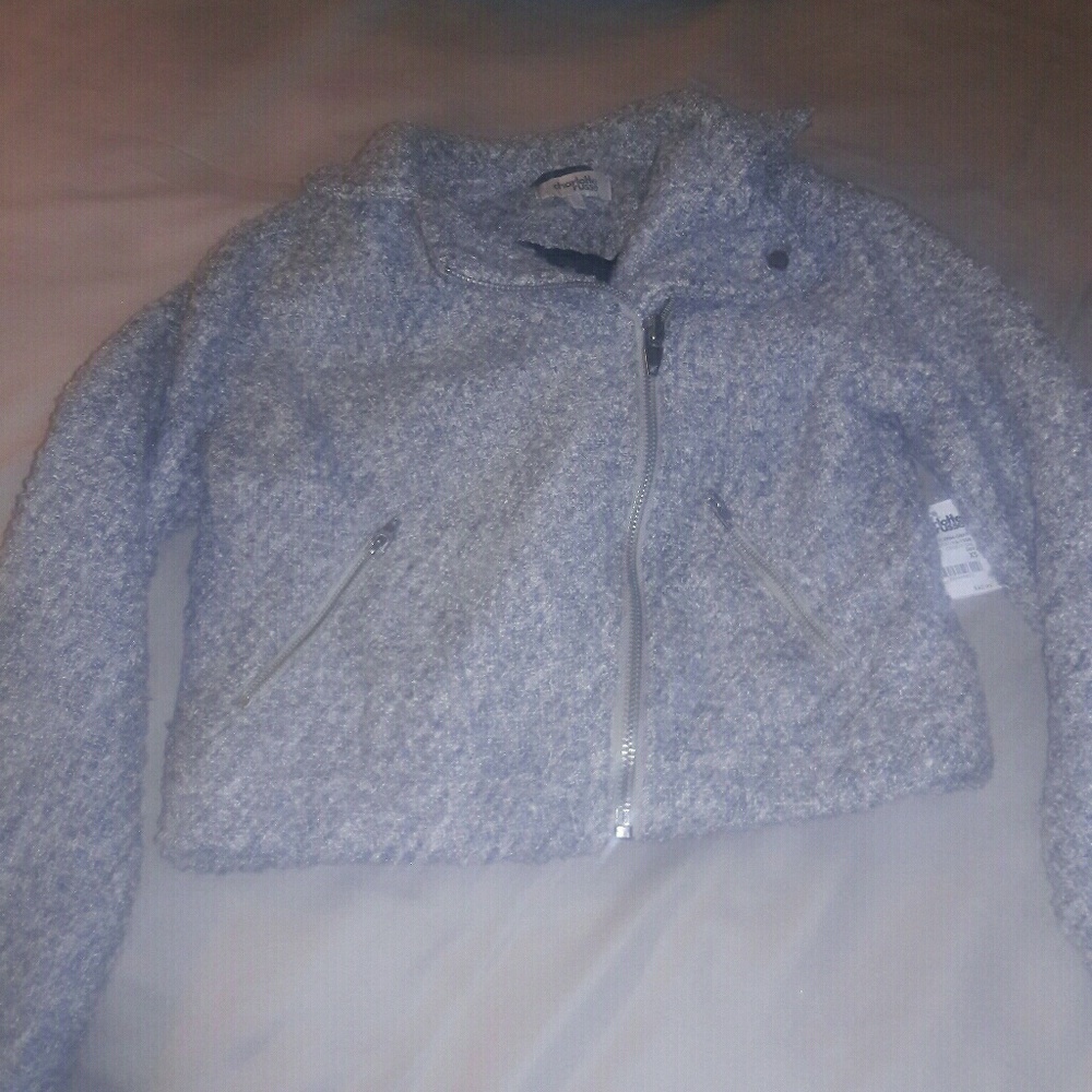NWT beautiful cropped gray jacket!